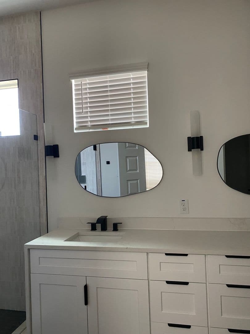 Houston Townhome: 7909 Lynette St
