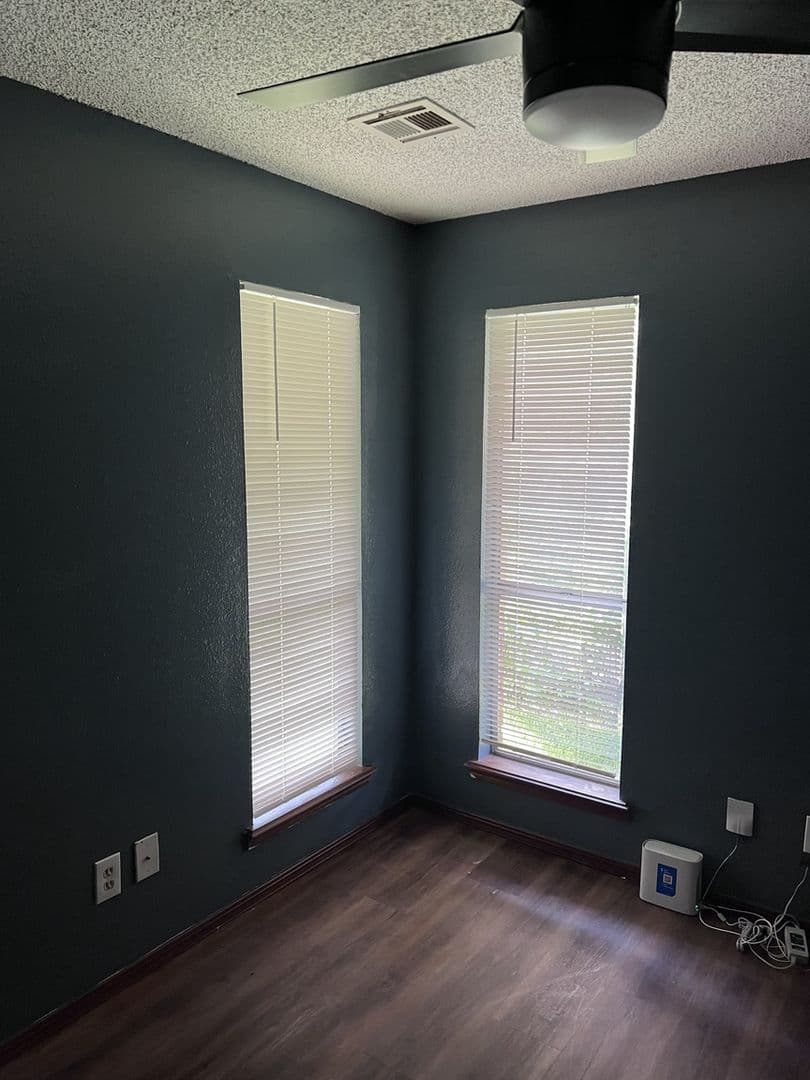 Midwest City Townhome: 117 Park Pl