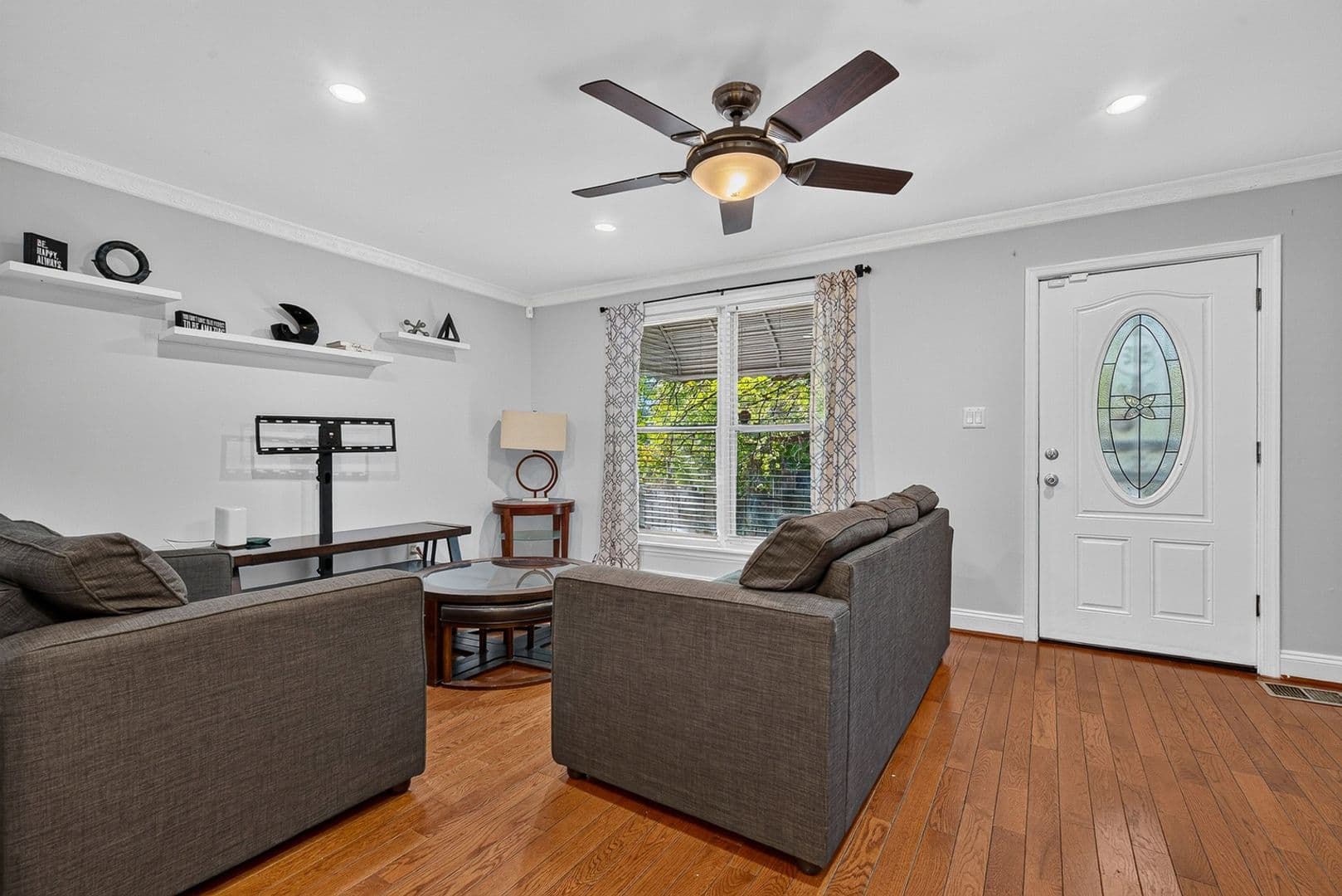 Baltimore Townhome: 805 Arnold Ct