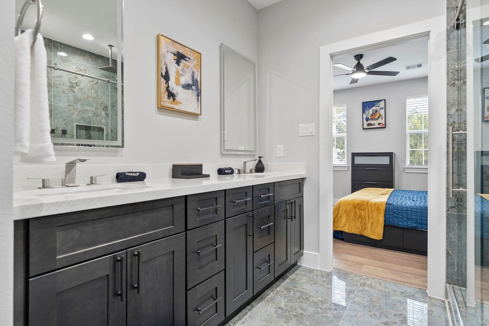 Houston House: 825 Paul Quinn St