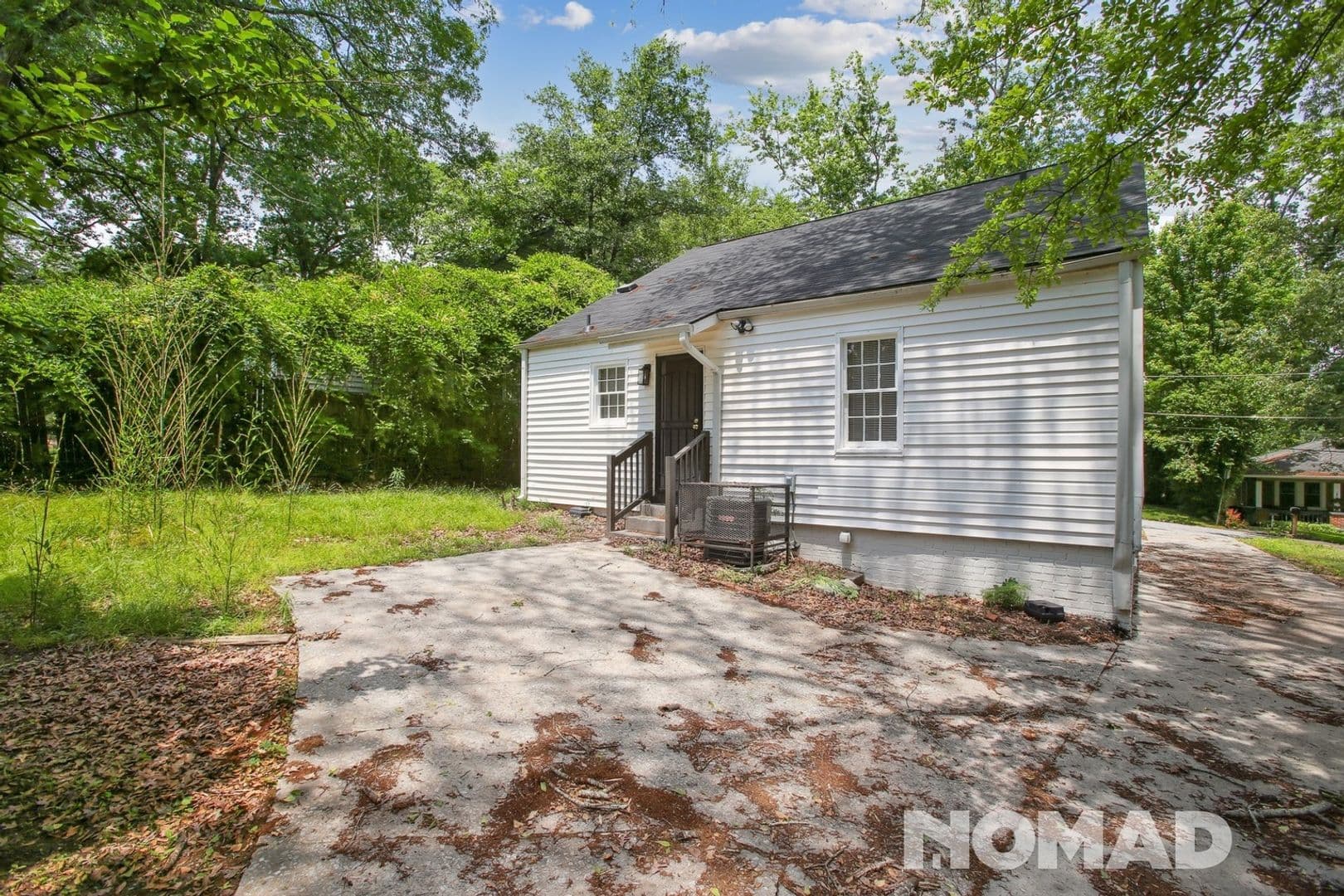 Atlanta House: 1370 Carnegie Ave