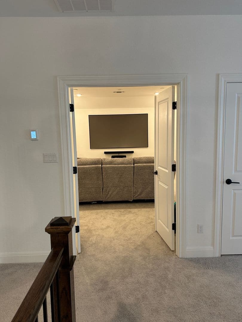 Liberty Hill House: 240 Canyoncrest Way