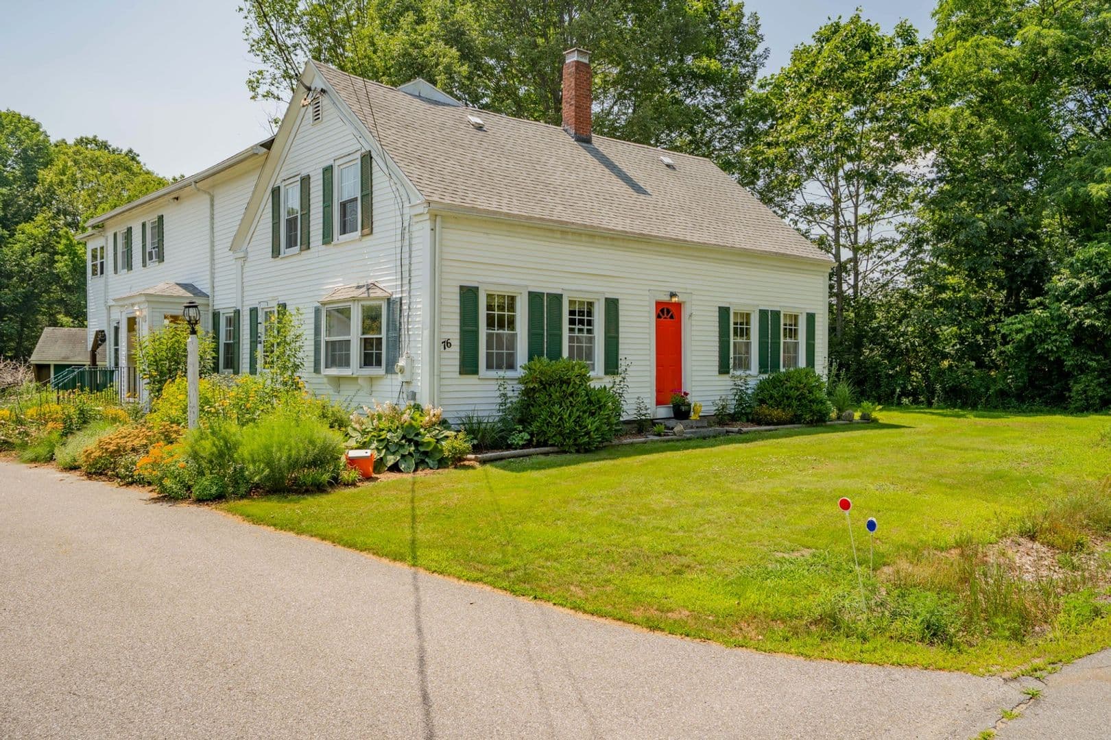 Scarborough House: 76 Beech Ridge Rd