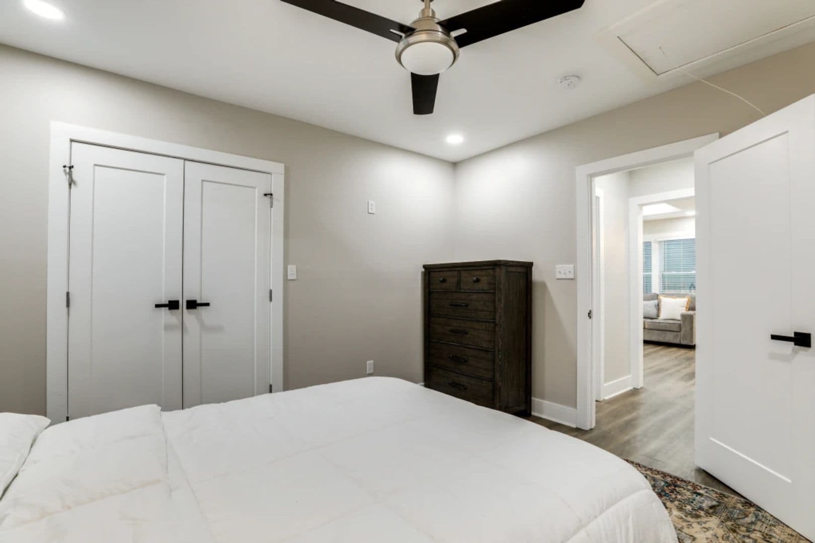 Atlanta House: 1429 Almont Dr Sw