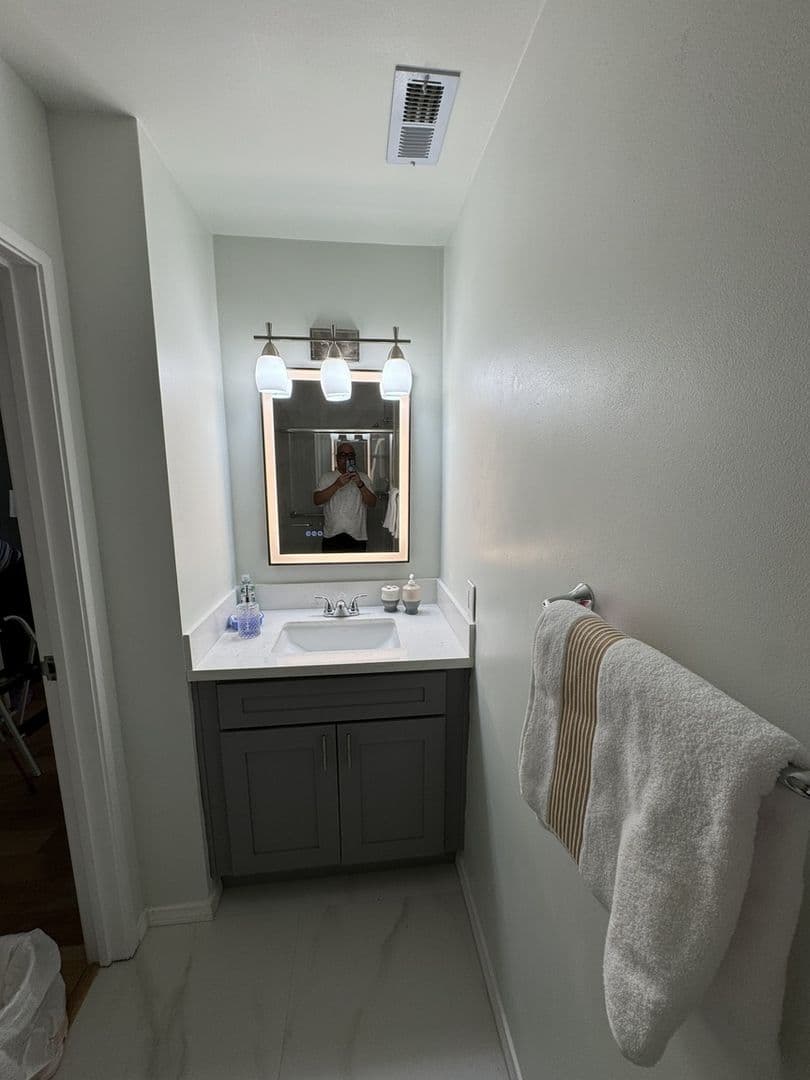 Palm Springs Condo: 2801 N Los Felices Cir E