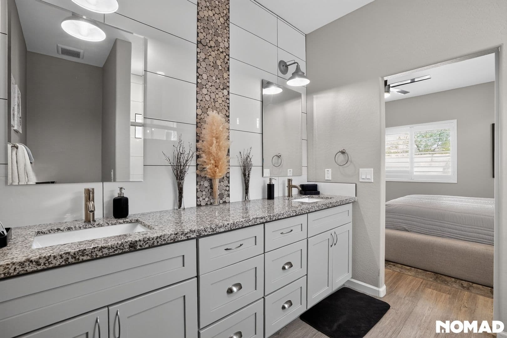Phoenix House: 524 W Harwell Rd