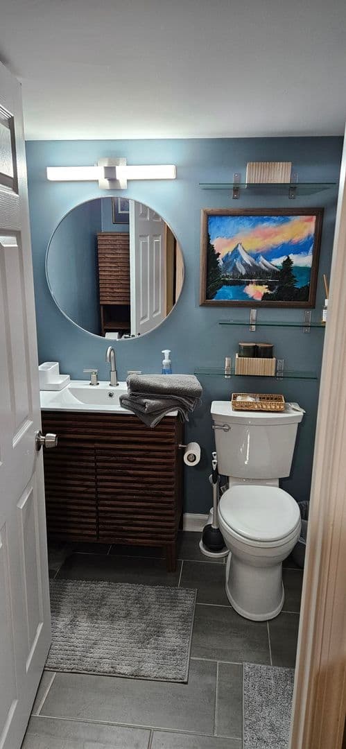 Baltimore Townhome: 4633 Kernwood Ave