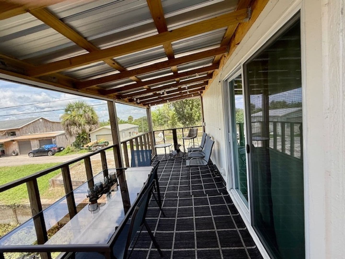 Cocoa House: 5749 Lake Poinsett Rd
