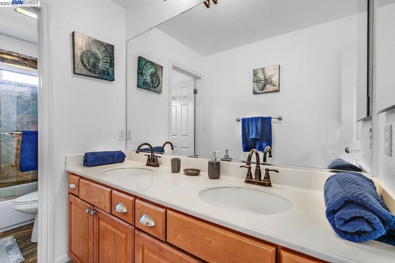 Antioch House: 5065 Carbondale Way