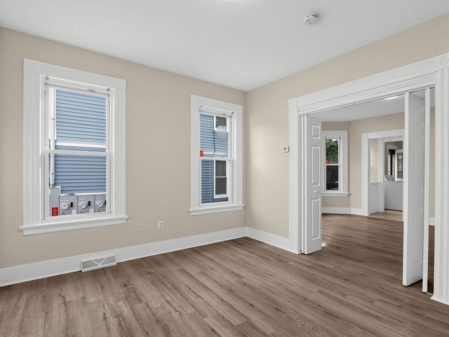 Derby Townhome: 10 Cottage St