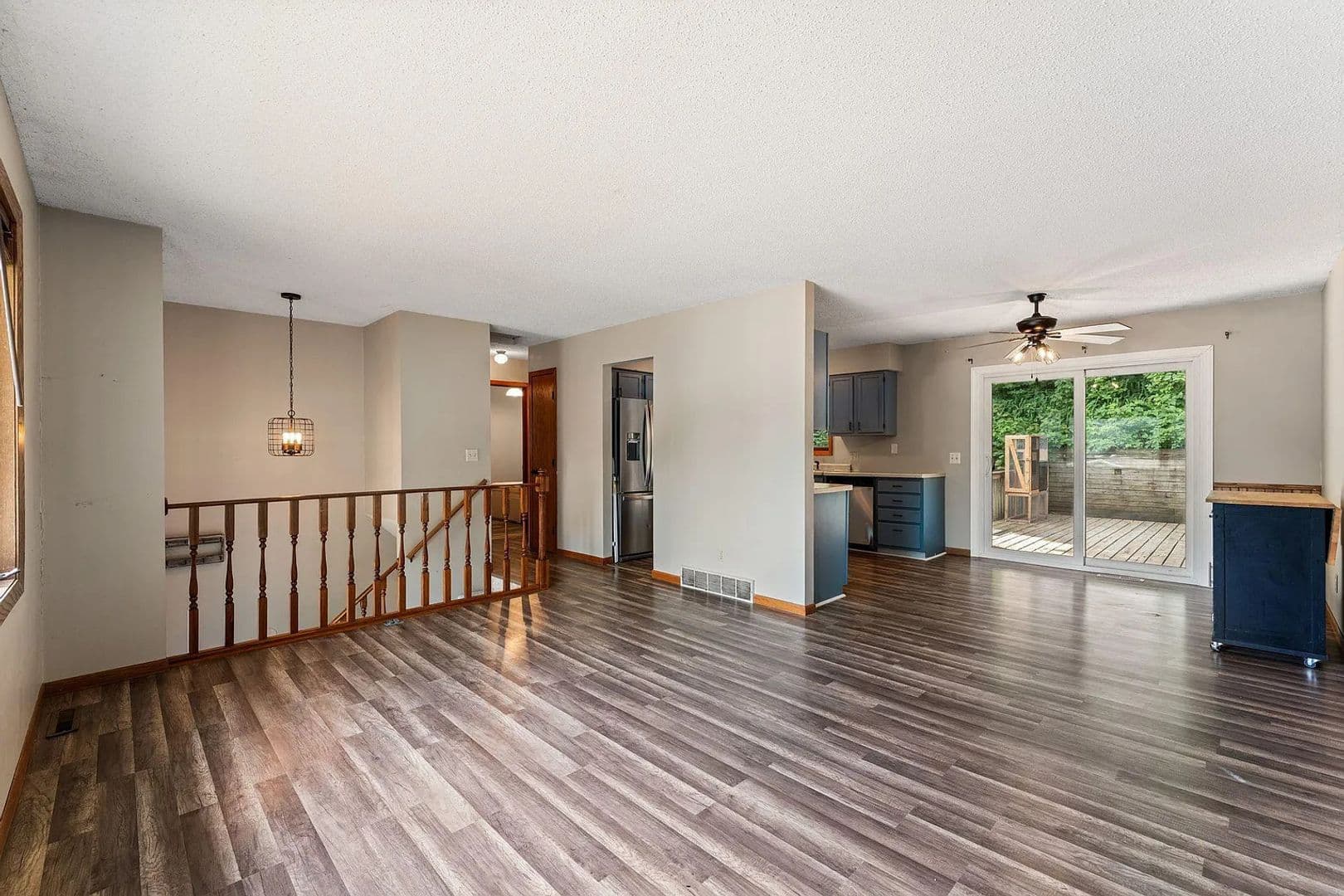 Cannon Falls House: 509 Mill St E