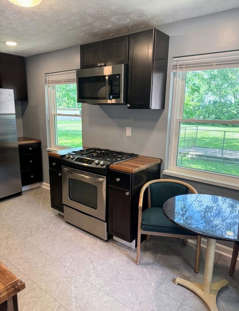 New Lebanon House: 8079 W 3rd St