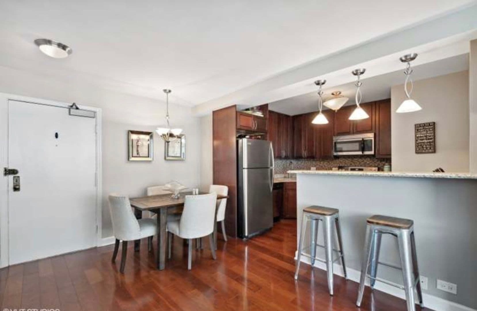 Chicago Condo: 3550 N Lake Shore Dr