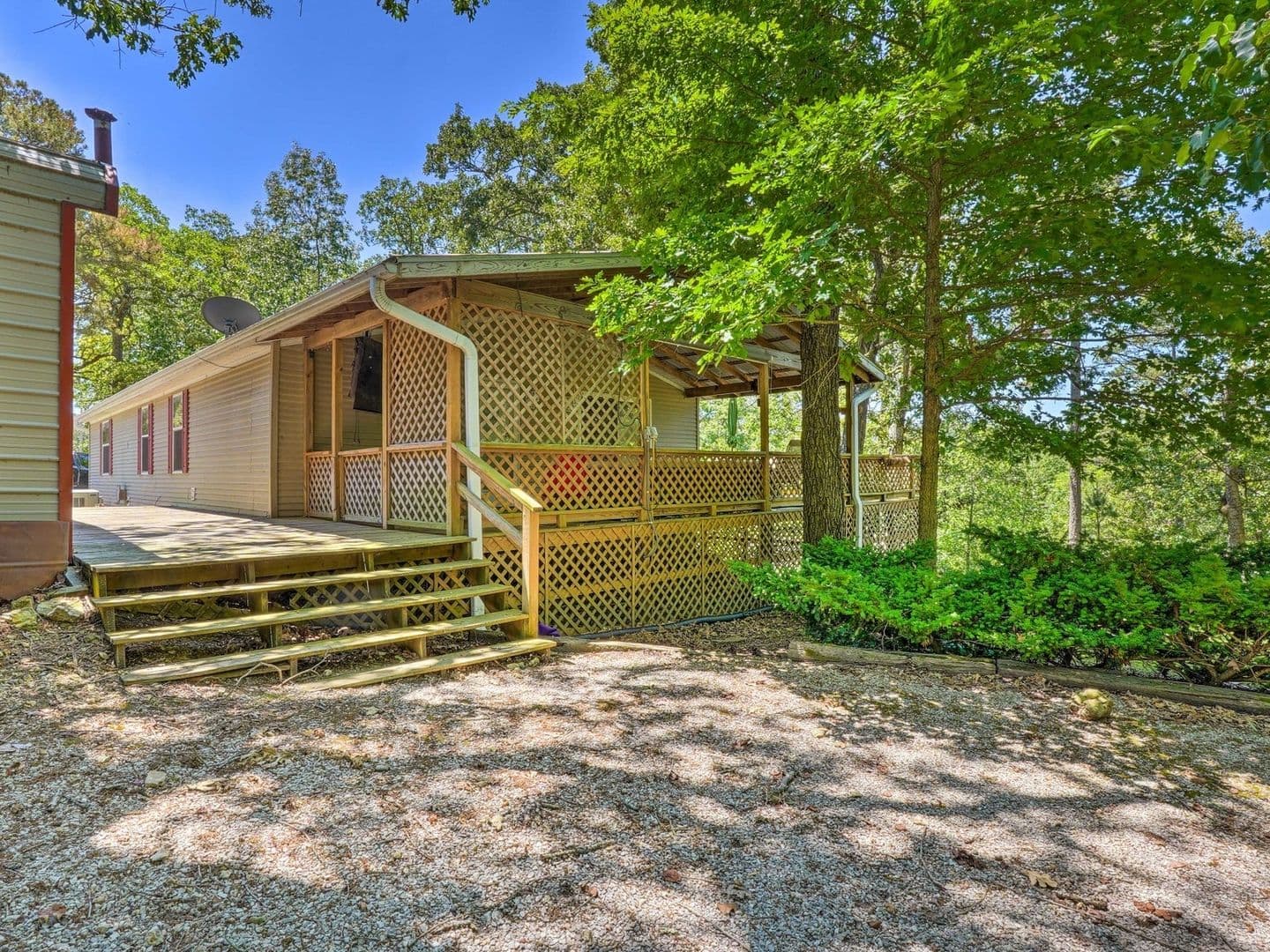 Rogers House: 10097 Jims Trl