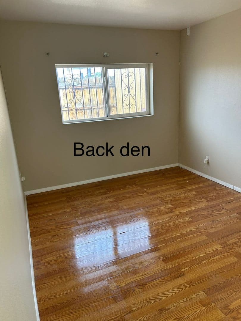 Albuquerque House: 2534 Cagua Dr NE