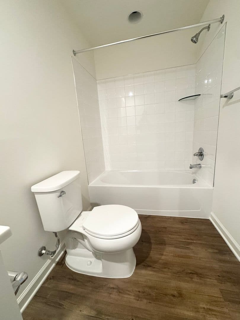 Falling Waters Townhome: 229 Clifton Mnr