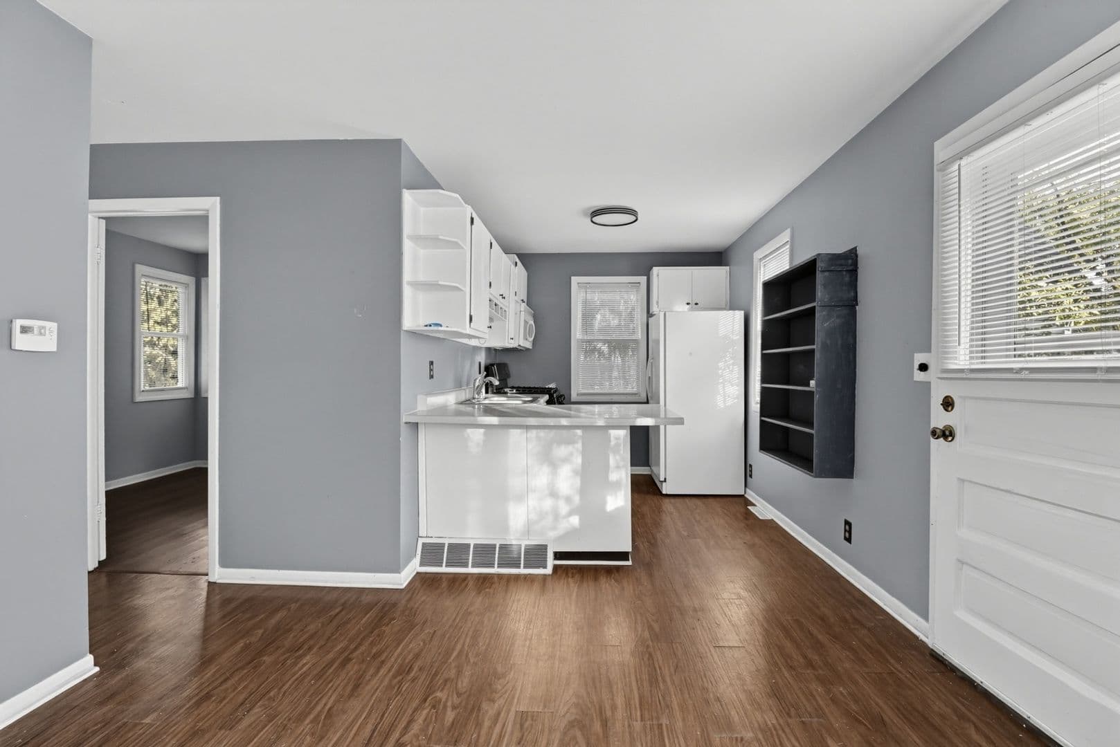 Crystal Lake House: 6414 W Hillside Rd