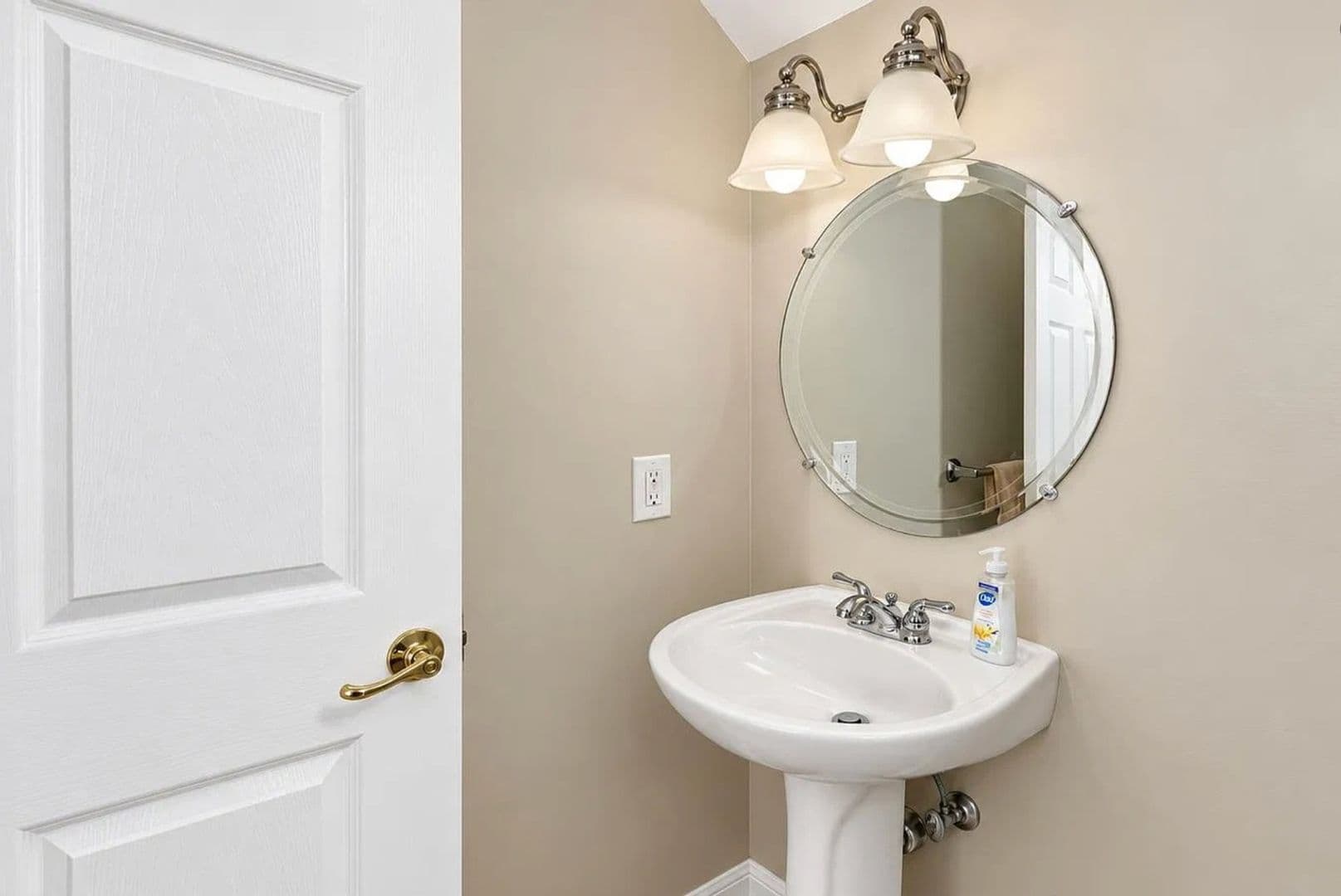 Englishtown Condo: 188 Shinnecock Dr
