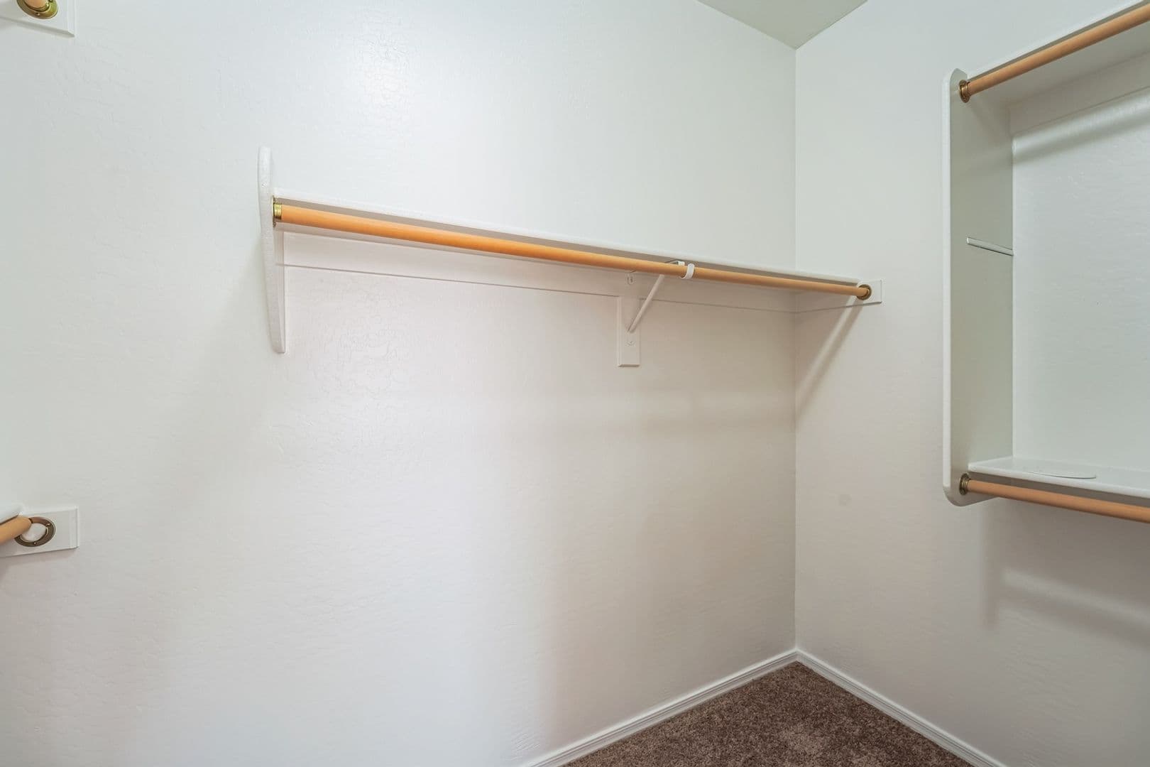 Gilbert House: 1268 E Birdland Dr