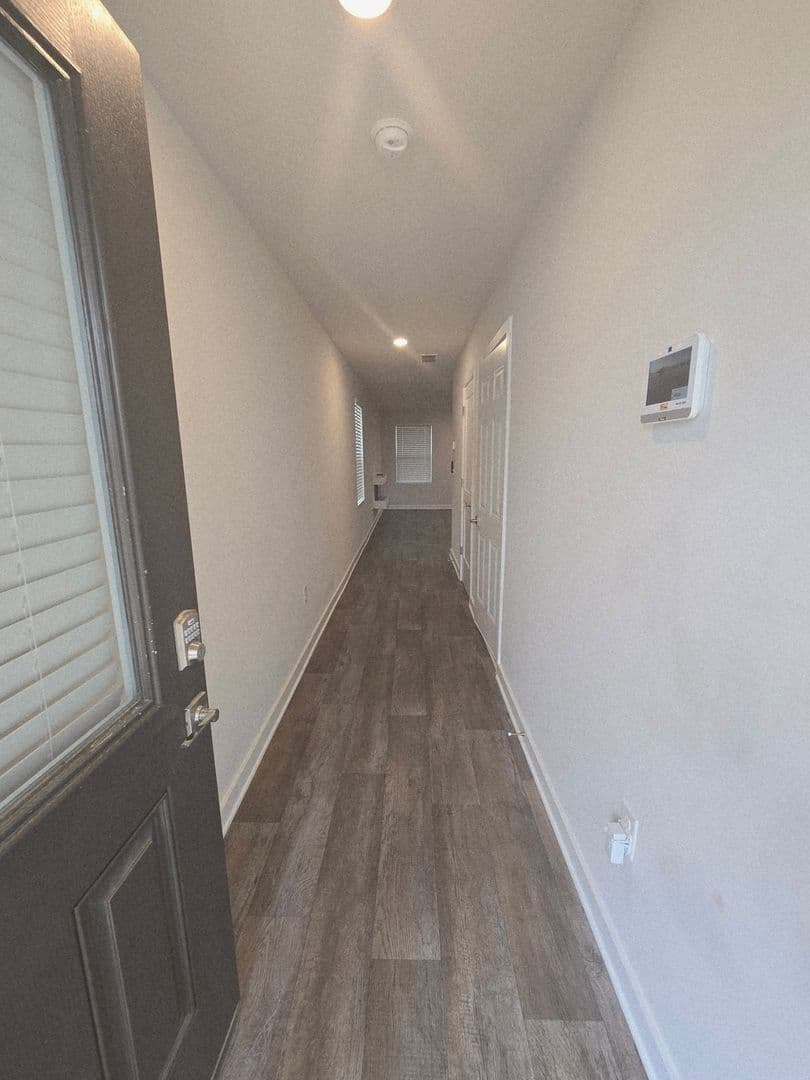 Union City House: 3416 Stonewall Ct