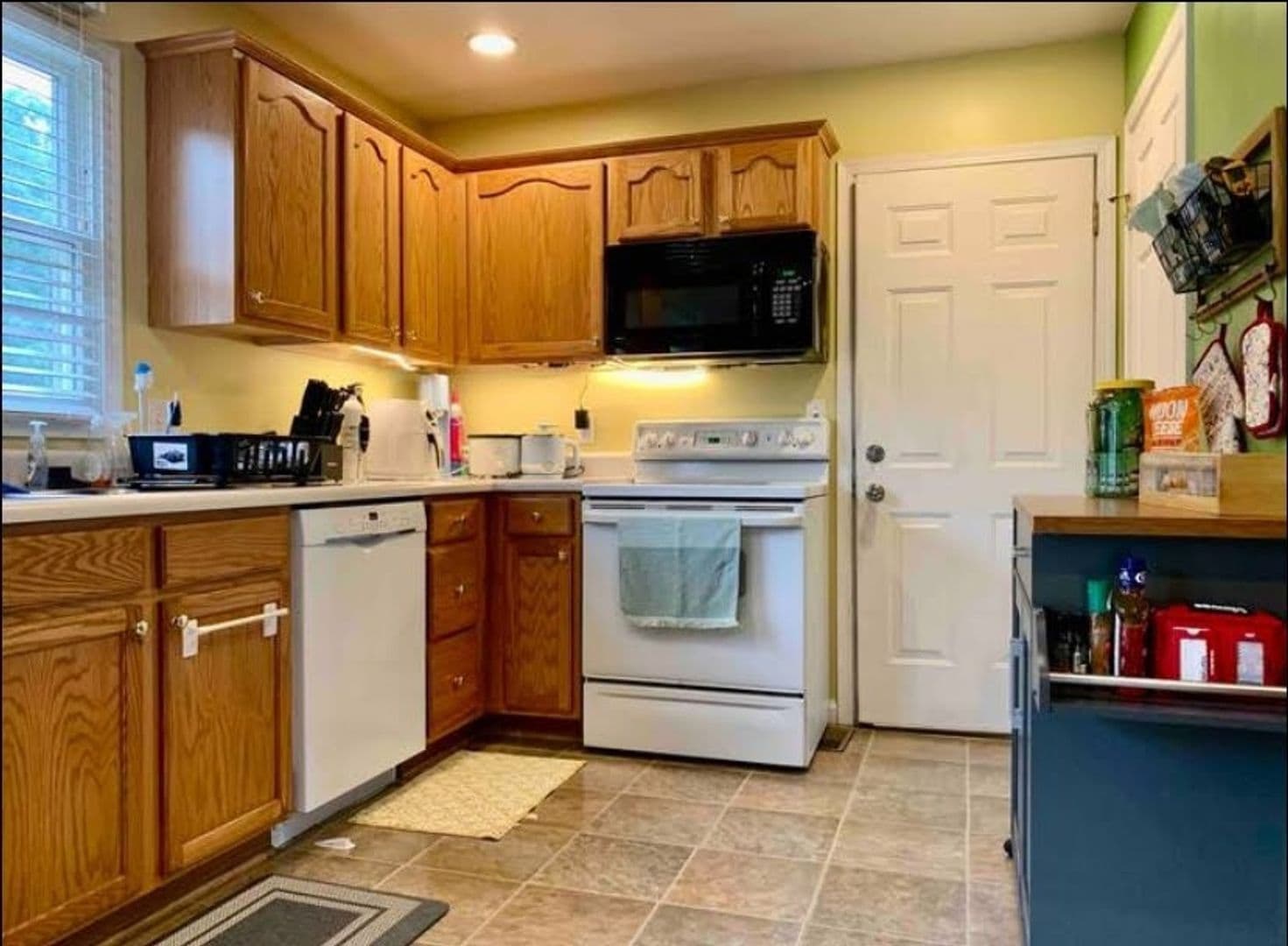 Dunlap House: 11723 N Scotts Trl