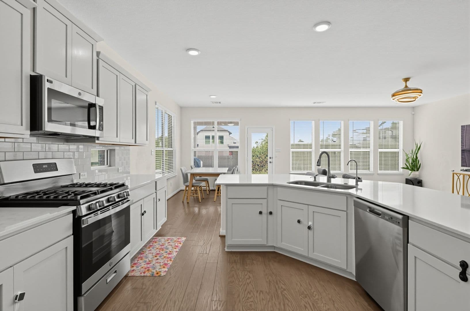 Liberty Hill House: 543 Spurlock Way