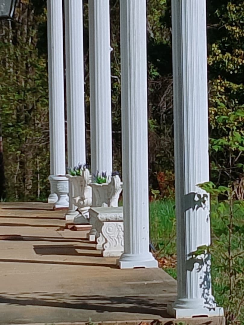 Manassas House: 14414 Bristow Rd