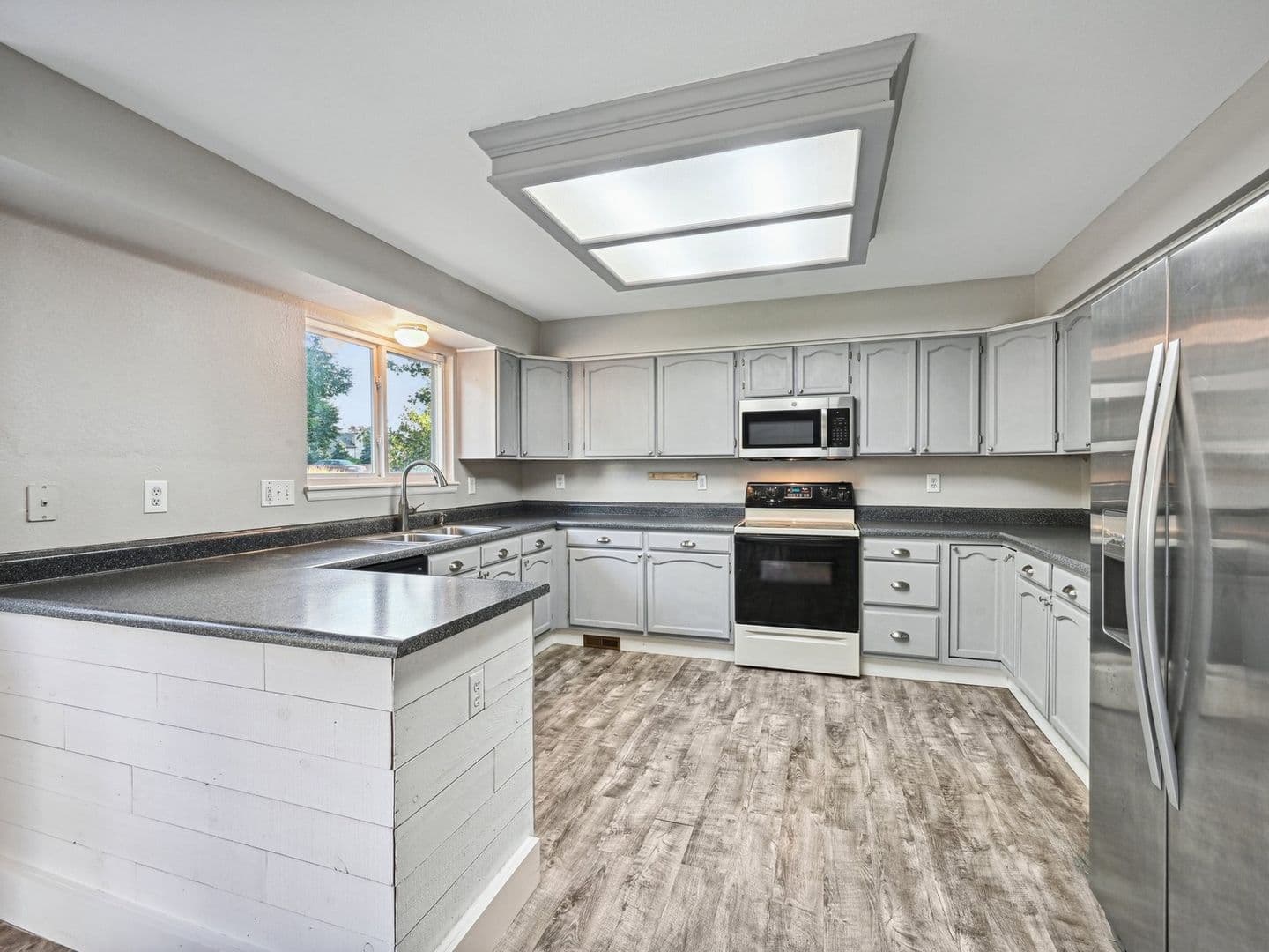 Arvada House: 10015 W 81st Cir