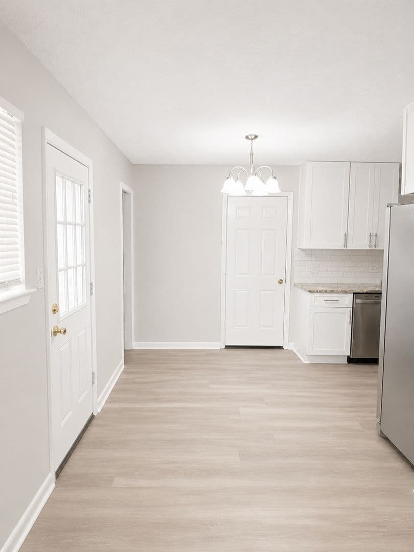 Crestview House: 503 Tall Pines St
