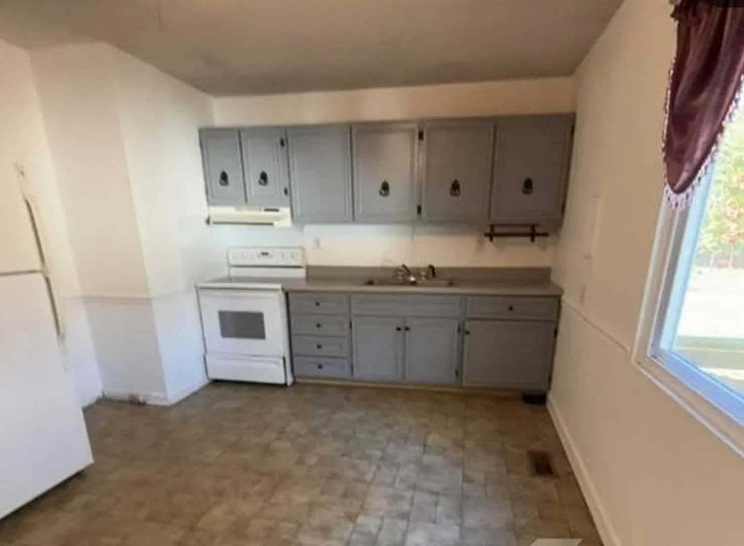Honea Path Townhome: 113 Susan Ave