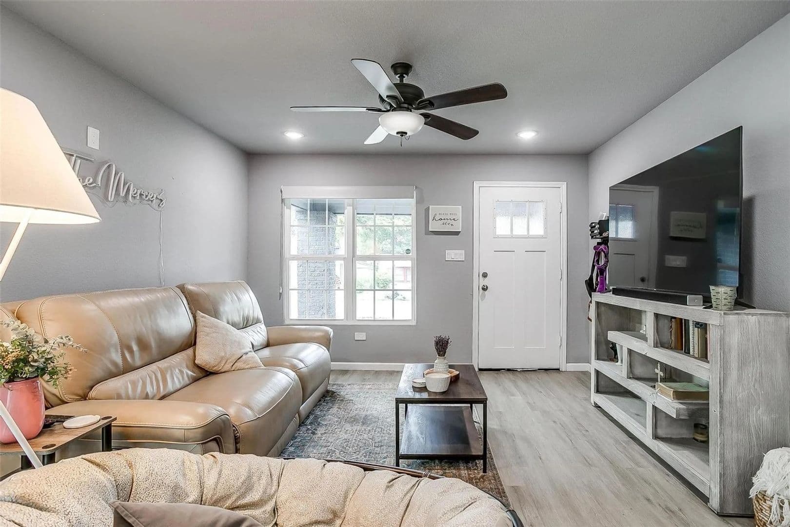 Fort Worth House: 1044 E Ramsey Ave