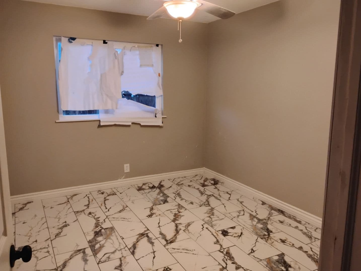 Lancaster House: 44755 Jefferson Ct