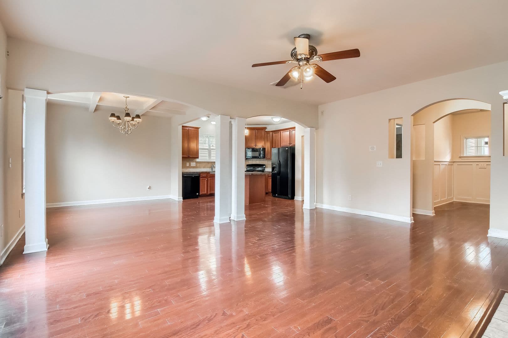 Morrisville House: 202 Roundhouse Lane