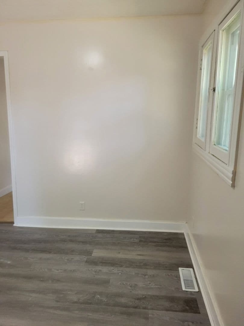 Saginaw Townhome: 1420 Adams St