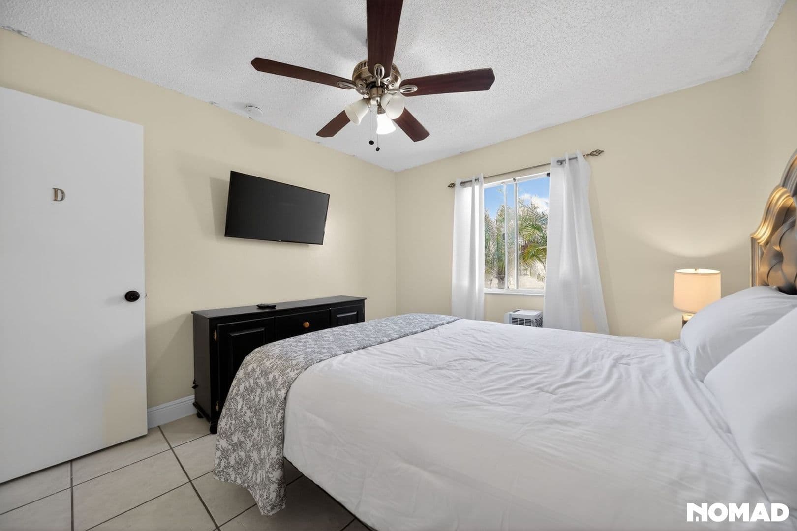 Orlando House: 293 Chicago Woods Cir