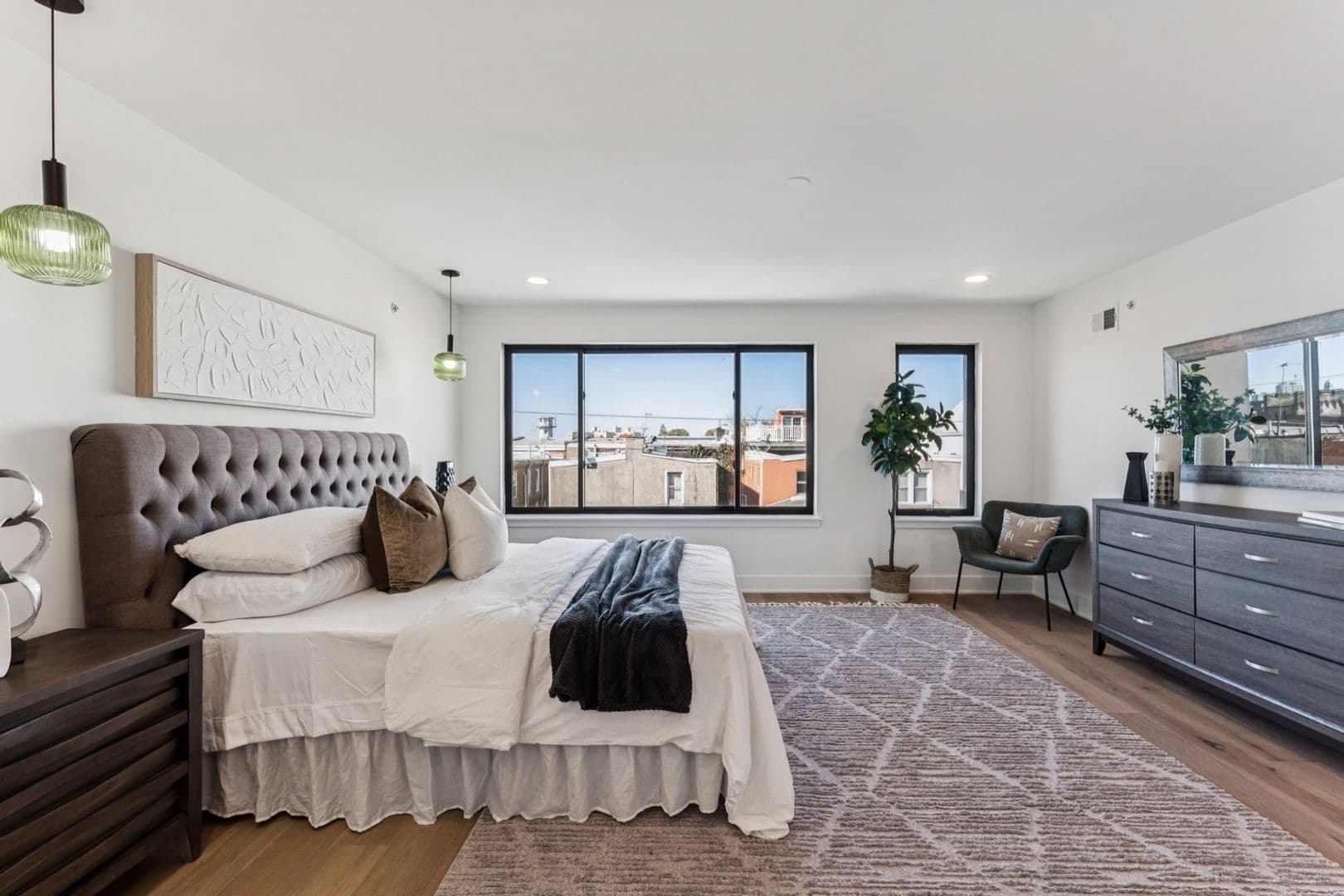 Philadelphia House: 739 N Capitol St