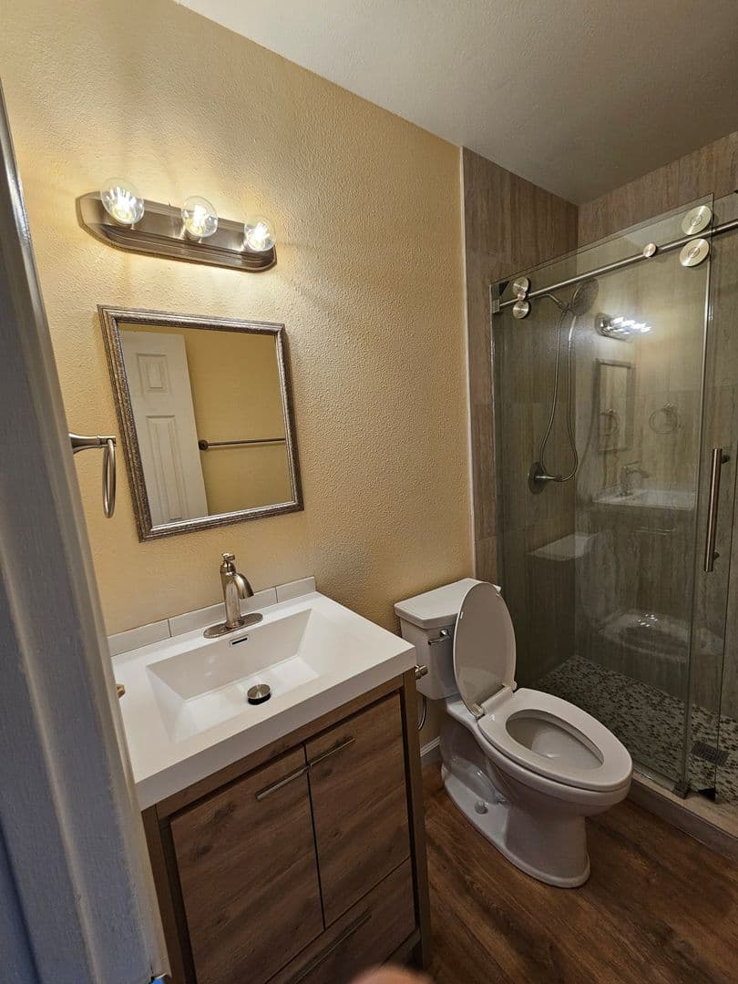 San Marcos House: 842 Via Bella Donna
