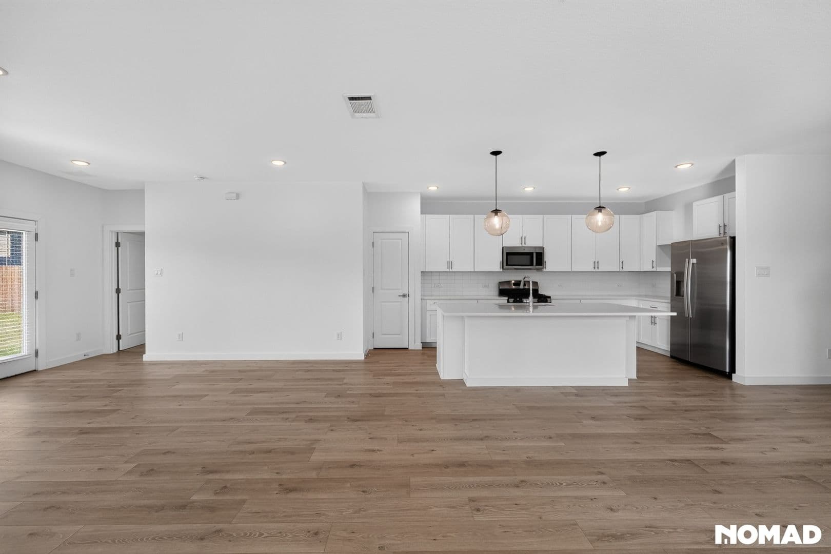 Seagoville House: 2512 Broken Bow Dr