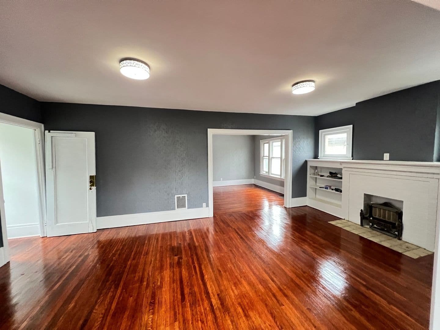 Buffalo Townhome: 313 Lasalle Ave
