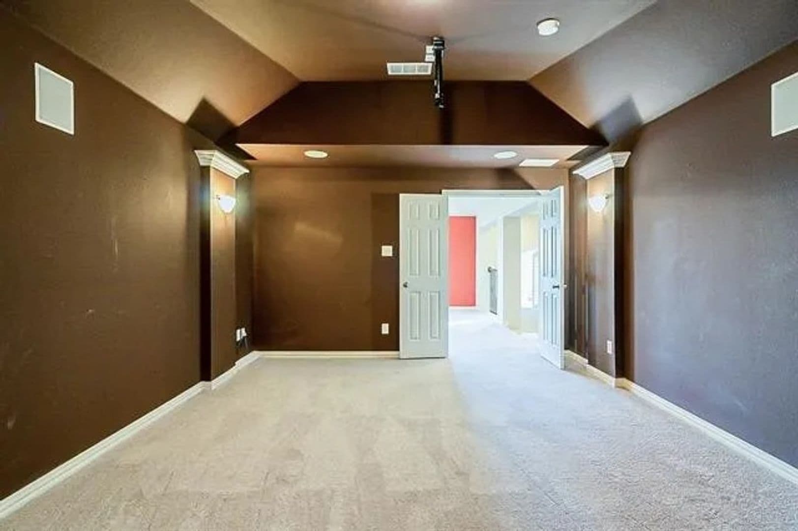Forney House: 1036 Edgefield Ln