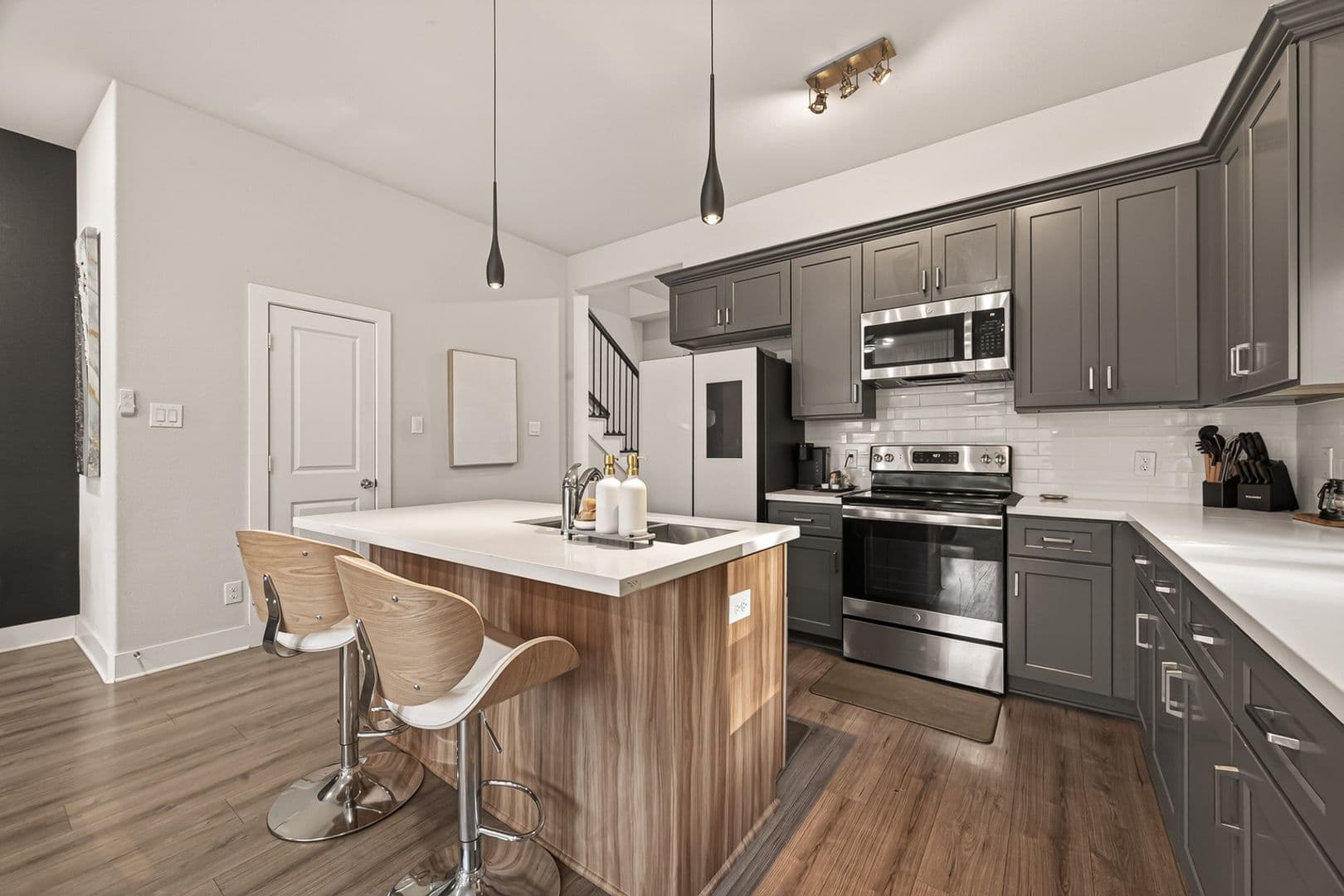 Houston Townhome: 4221 Galesburg St