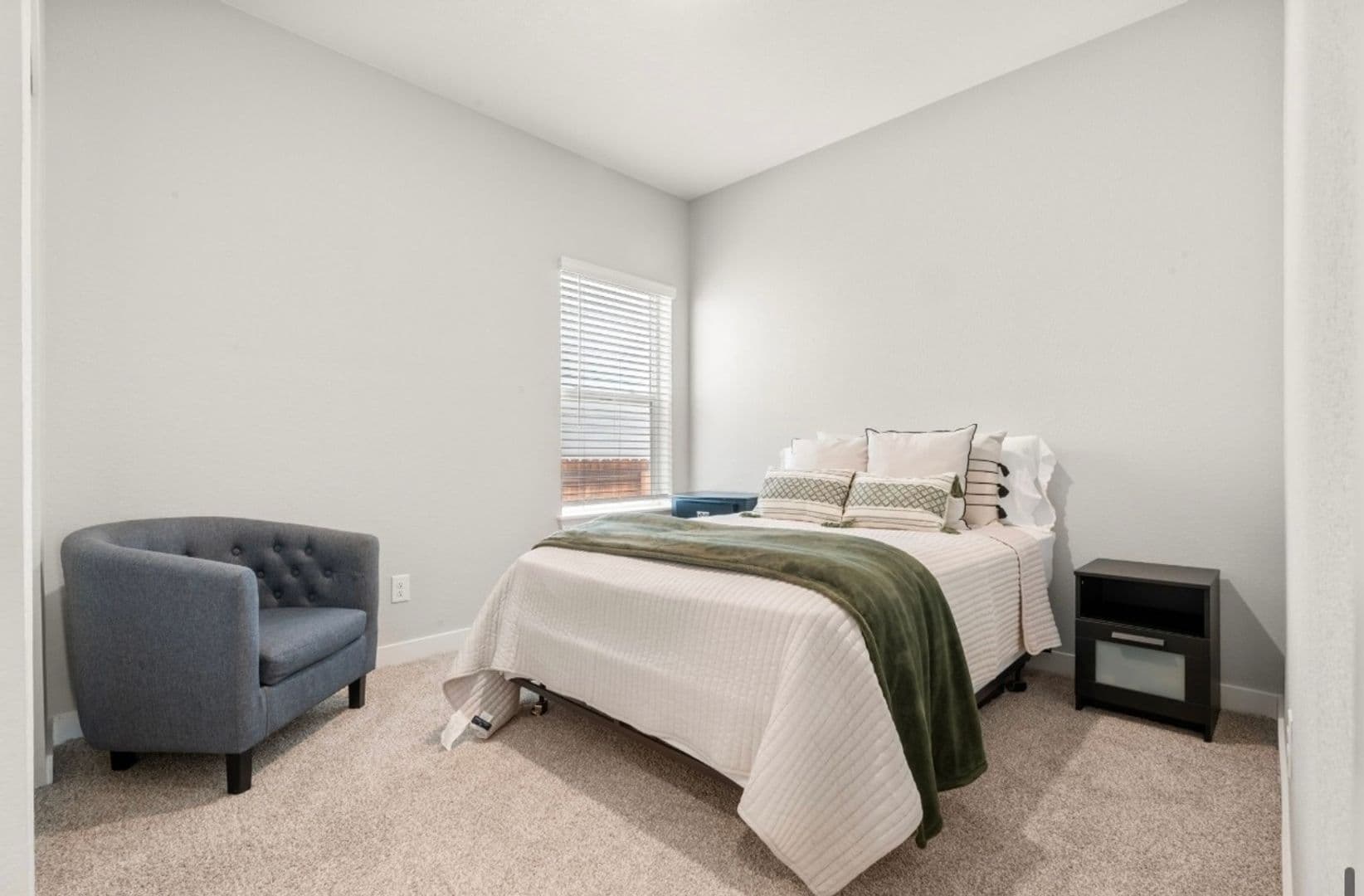 Commerce City House: 17801 E 95th Pl