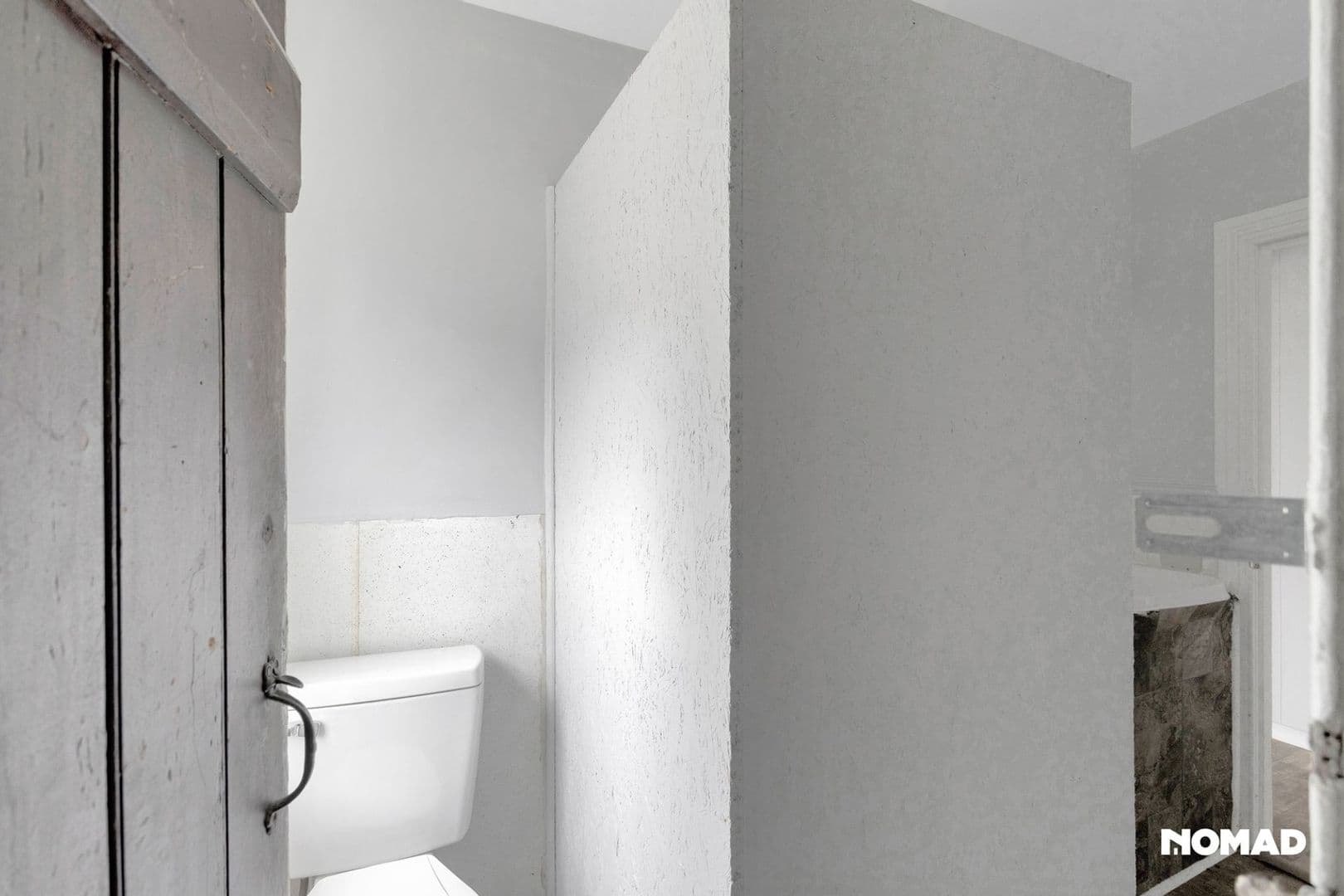 Salem Townhome: 380 E Broadway