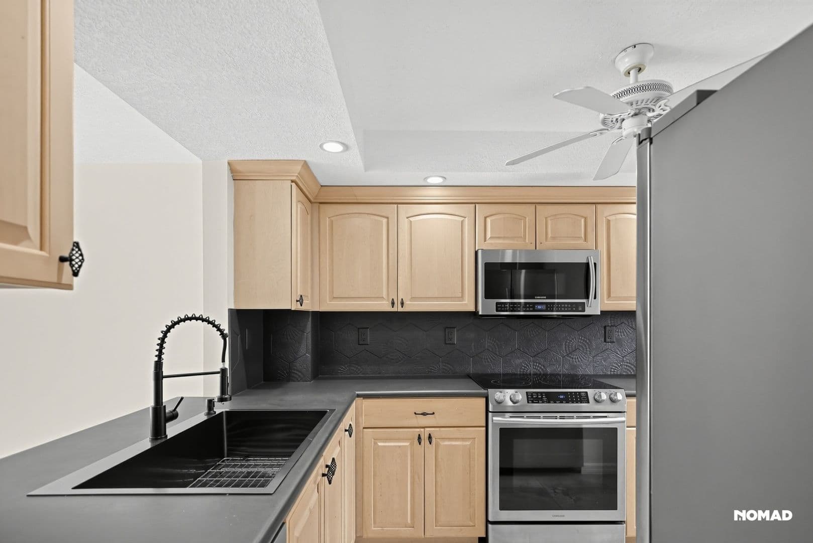 Jensen Beach Condo: 10600 S Ocean Dr