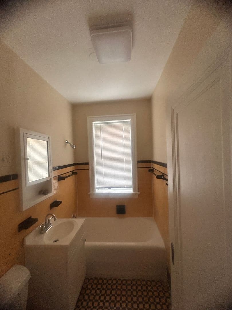 Chicago Townhome: 8235 S. Marshfield Ave
