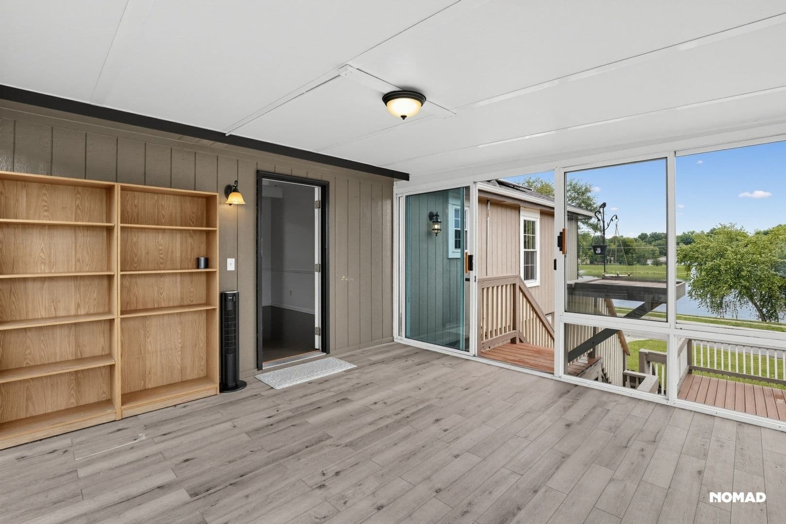 Belton House: 16403 Hinkle Ave