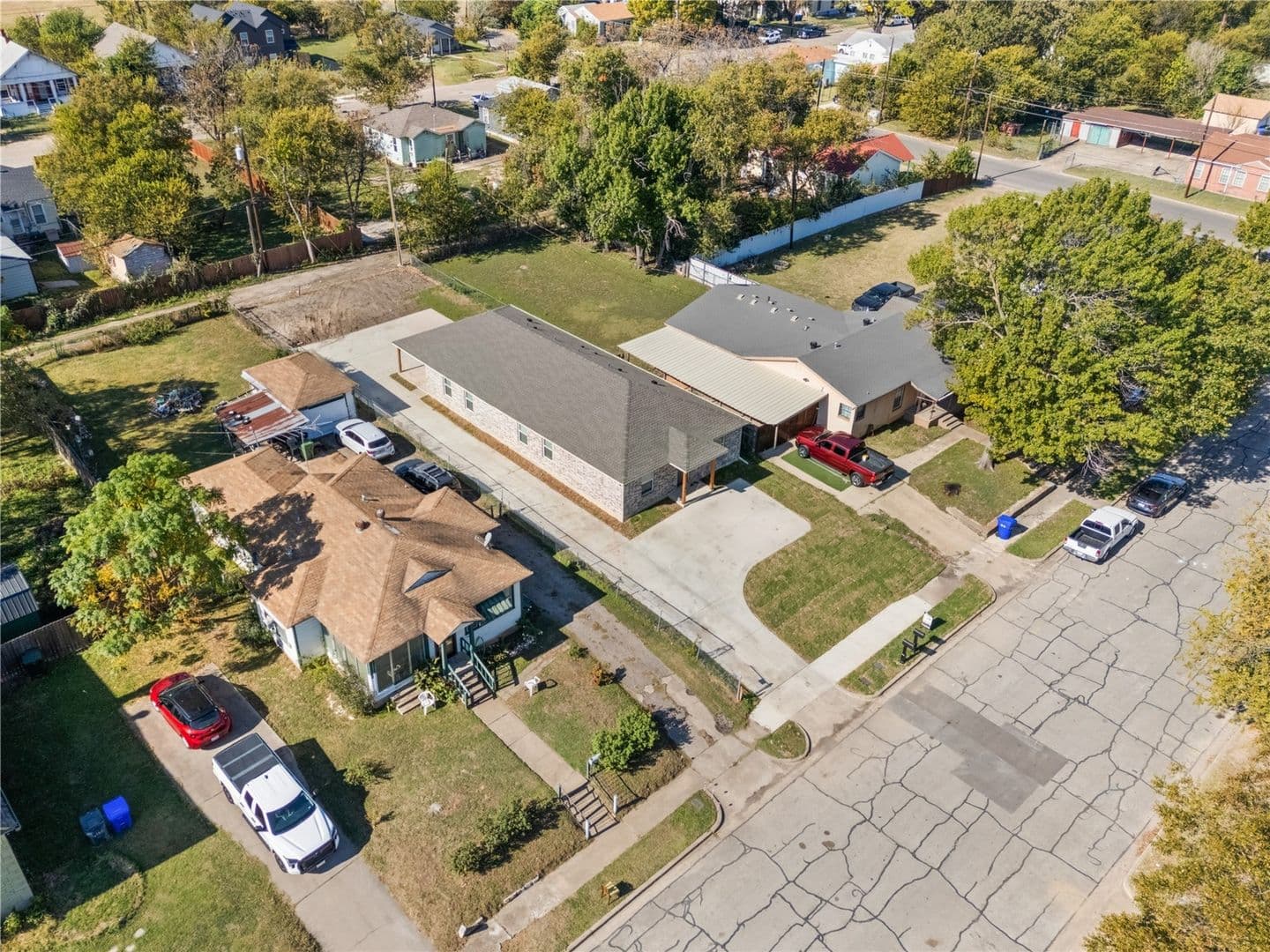 Waco Townhome: 1716 N 12th St