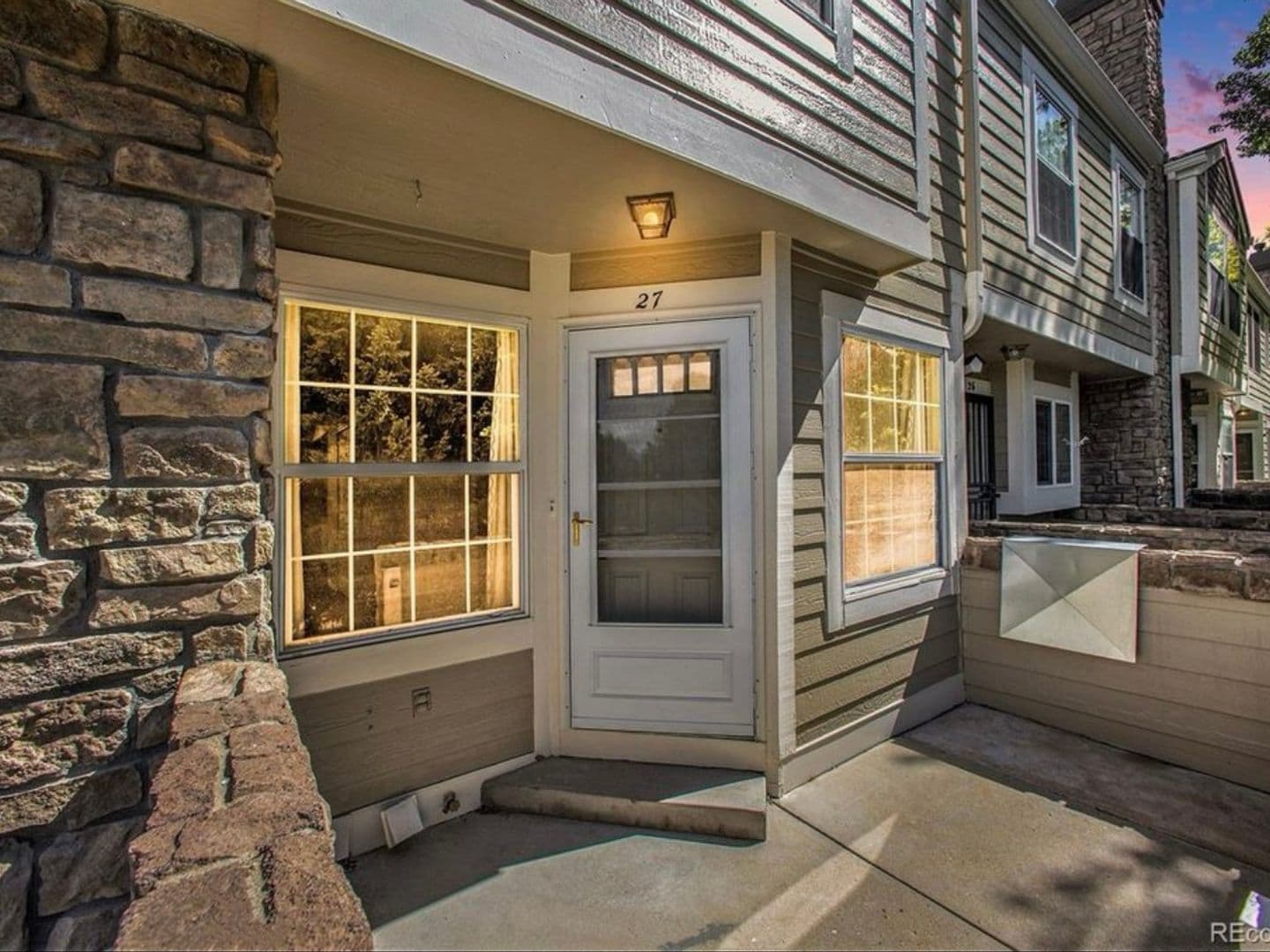 Littleton Townhome: 329 W Jamison Cir