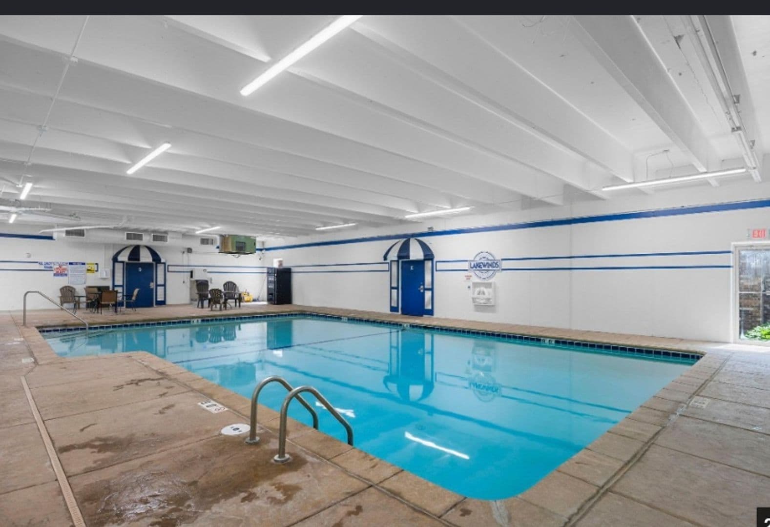 Mound Condo: 4387 Wilshire Blvd