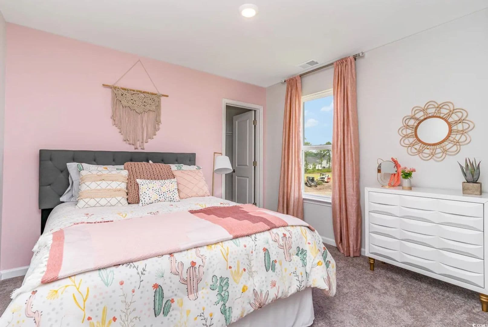 Little River House: 651 Wallace Dr
